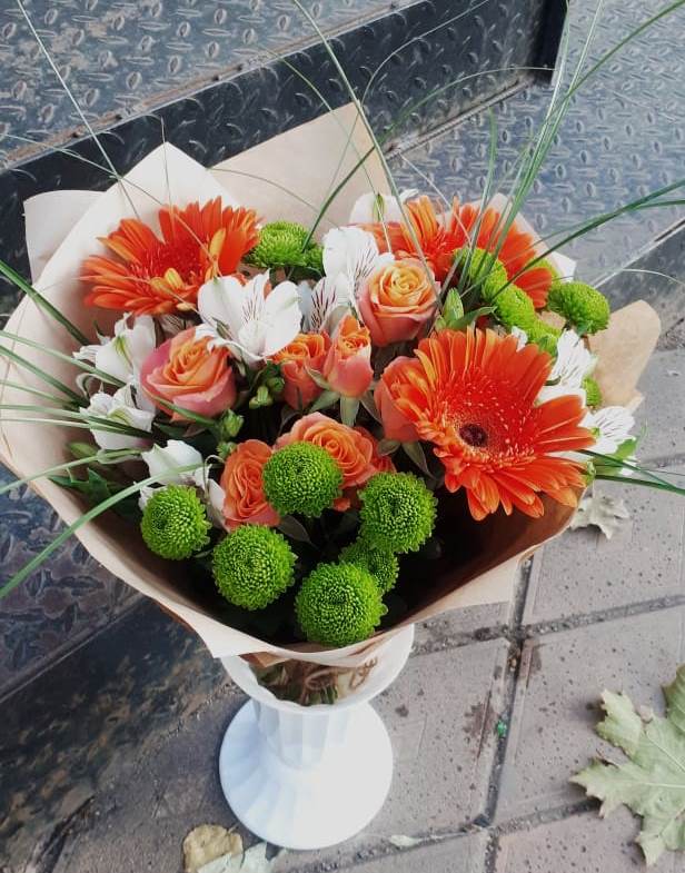 Букет цветов из: Герберы, Хризантемы, Альстромерии и Розы в Манычском