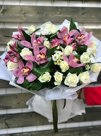 Букет цветов из: Розы и Хризантемы в Манычском