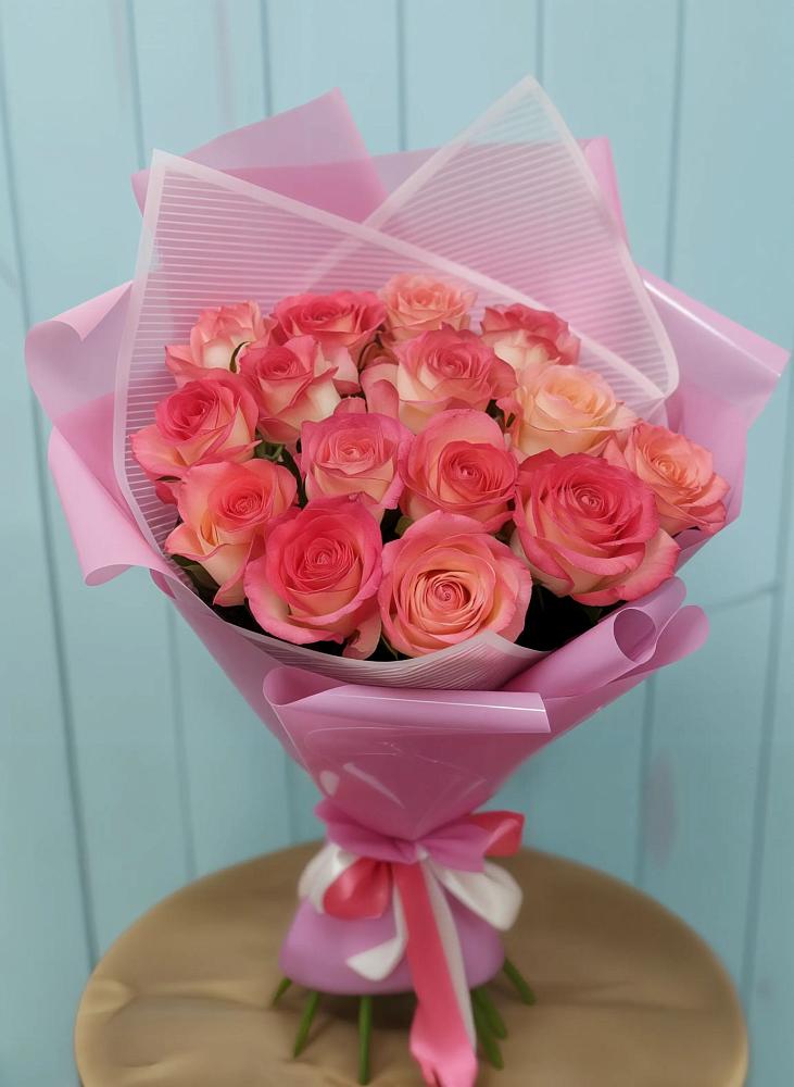 Букет 15 Розовых роз Равель в Манычском
