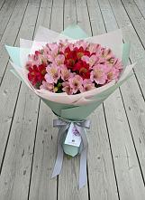 Букет цветов из:  Альстромерии в Манычском