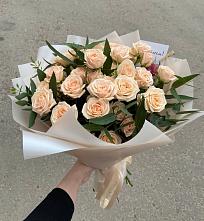 Букет Кремовые розы Латте в Манычском