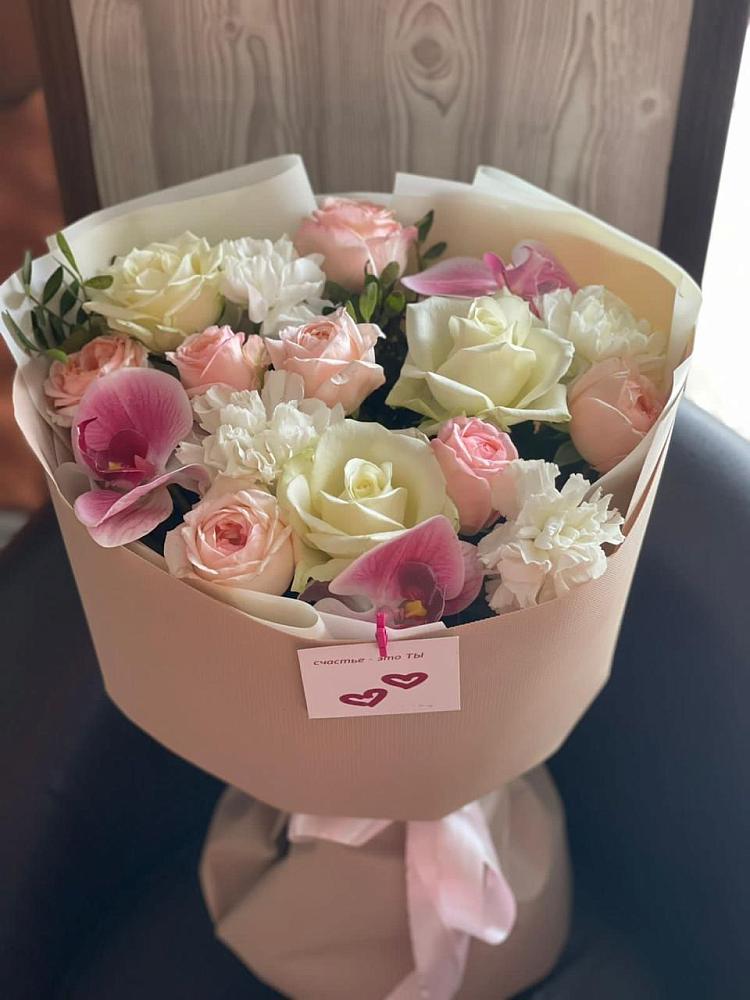 Букет цветов из: Орхидеи, Розы и Гвоздики в Манычском