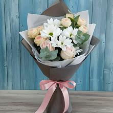 Букет цветов из:  Хризантемы и Розы в Манычском