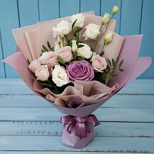 Букет цветов из:  Розы и Лизиантусы #REPLACE_PRED# Манычском