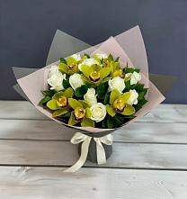 Букет цветов из:  Орхидеи и Розы в Манычском