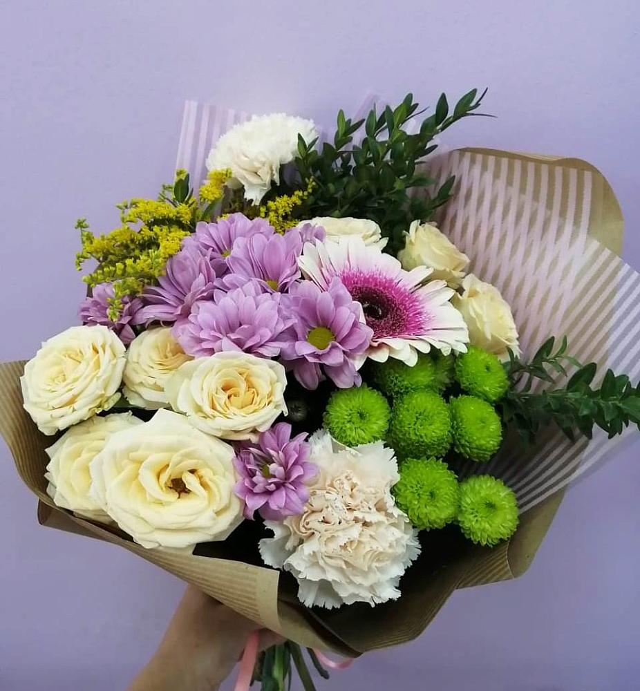 Букет цветов из: Хризантемы, Розы, Гвоздики и Герберы в Манычском