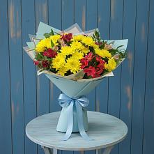 Букет цветов из:  Альстромерии и Хризантемы в Манычском