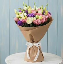 Букет цветов из:  Лизиантусы в Манычском