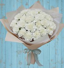 Букет цветов из:  Гвоздики в Манычском