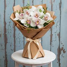 Букет цветов из:  Орхидеи и Розы в Манычском